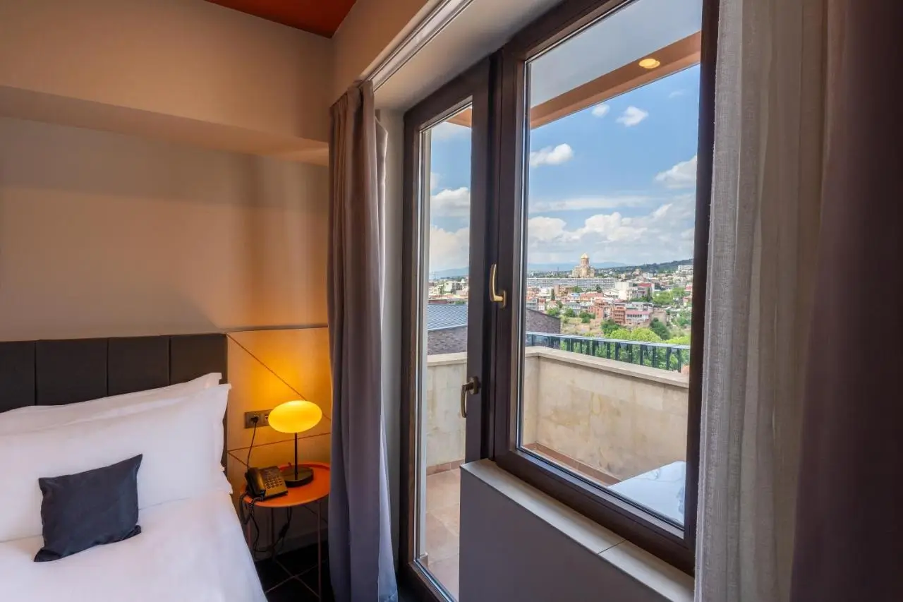 King Tamar Hotel By Luxuria Hotels