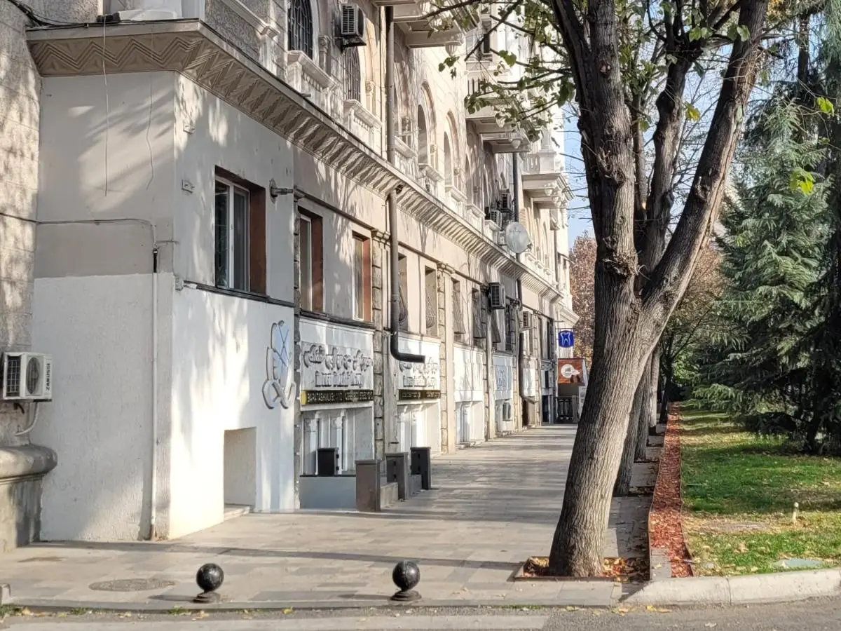 75 sqm Old Tbilisi Daily&Monthly 1-BD Apt