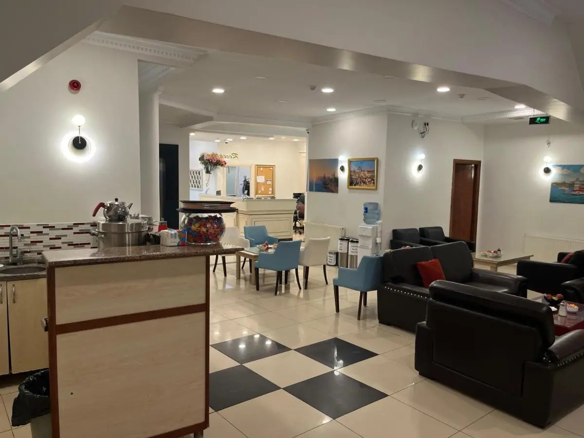 Adil Konak Hotel