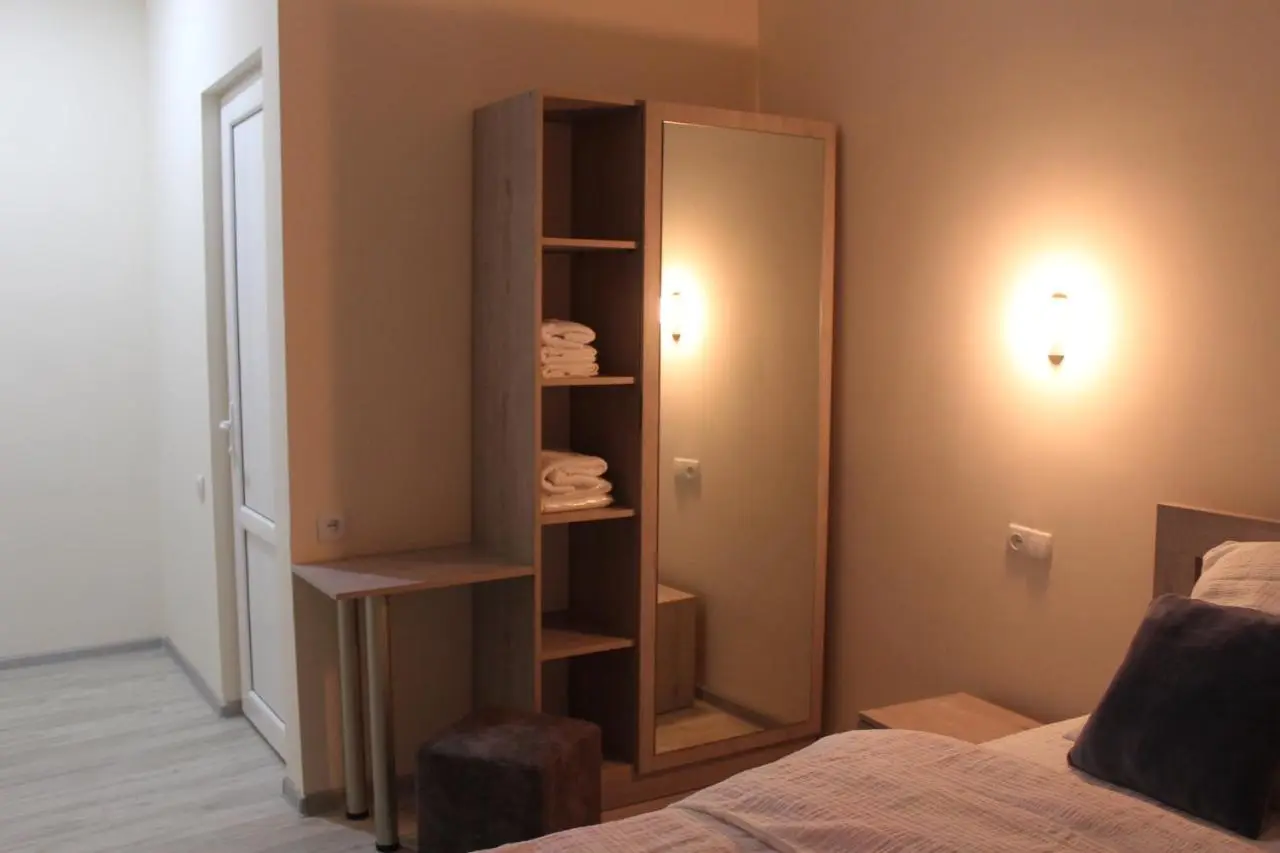 Rooms 3