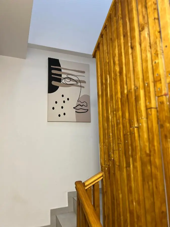 Cane Apartments