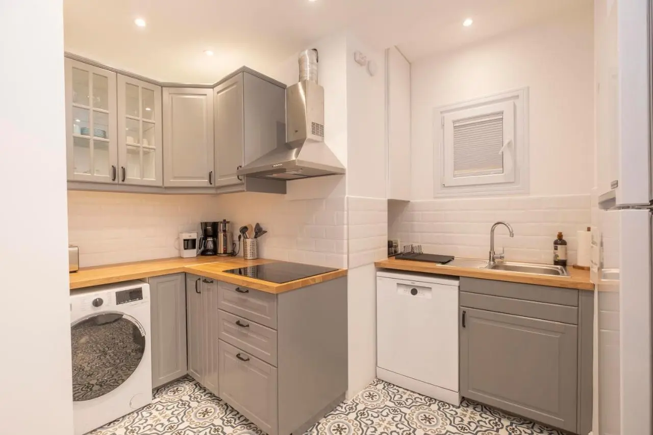 Trendy Bosphorus View Apartment