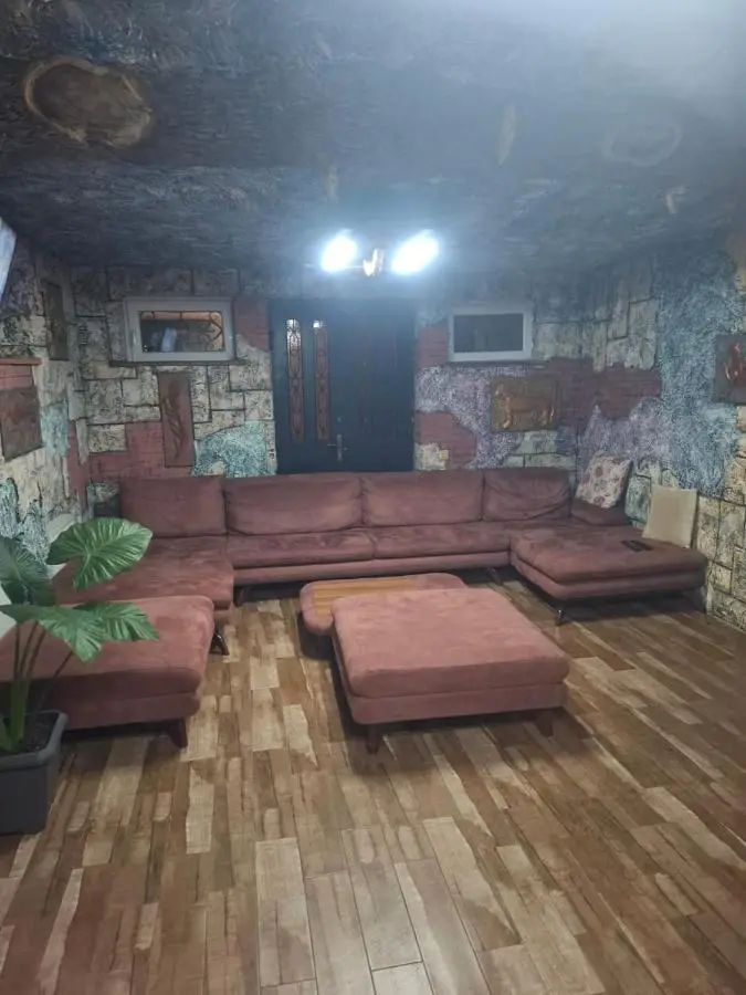 Mango's Guesthouse