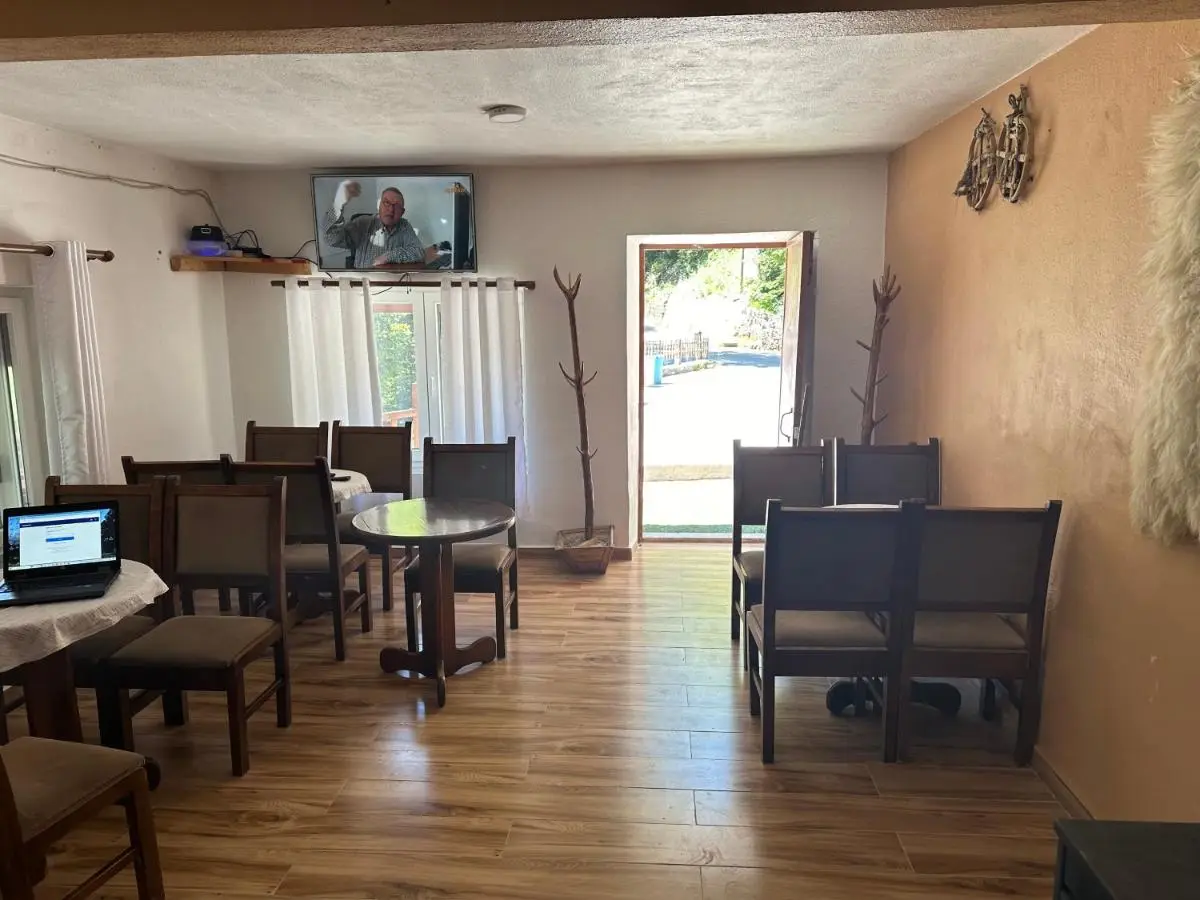 Guesthouse Kroni I Micanit