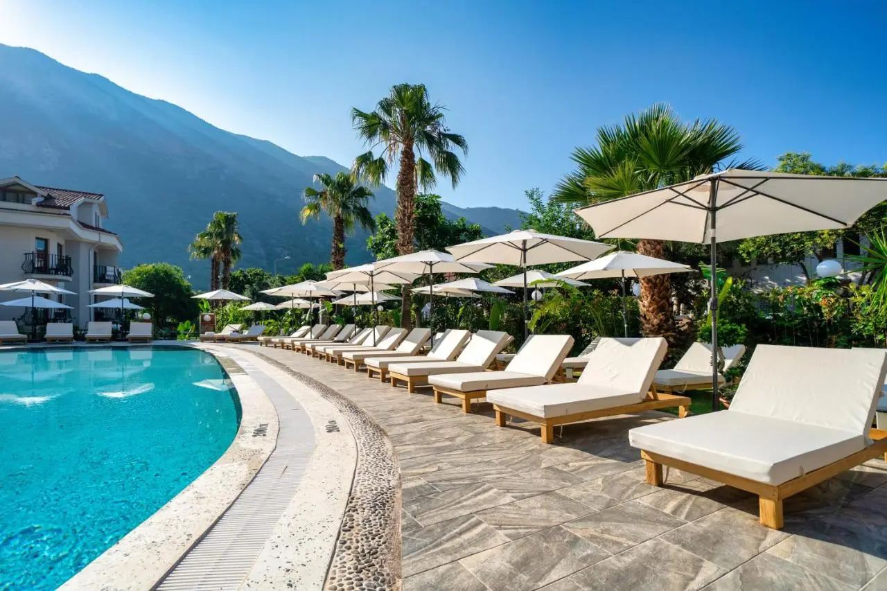 Ata Lagoon Beach Hotel