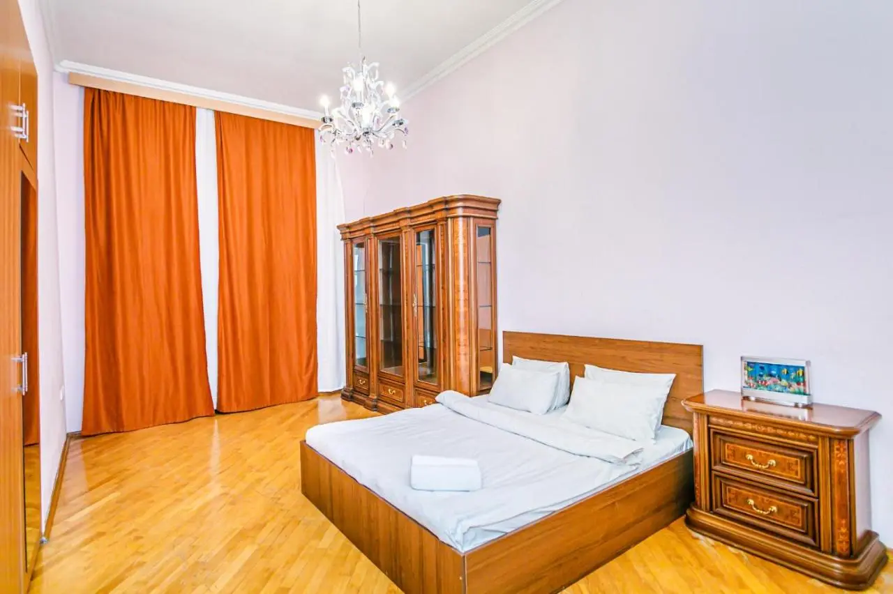 Apartment Hiss Lux