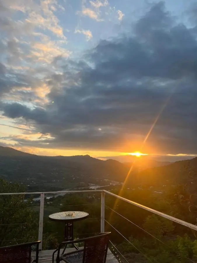 4 seasons. 4 სეზონი Glamping Georgia Racha