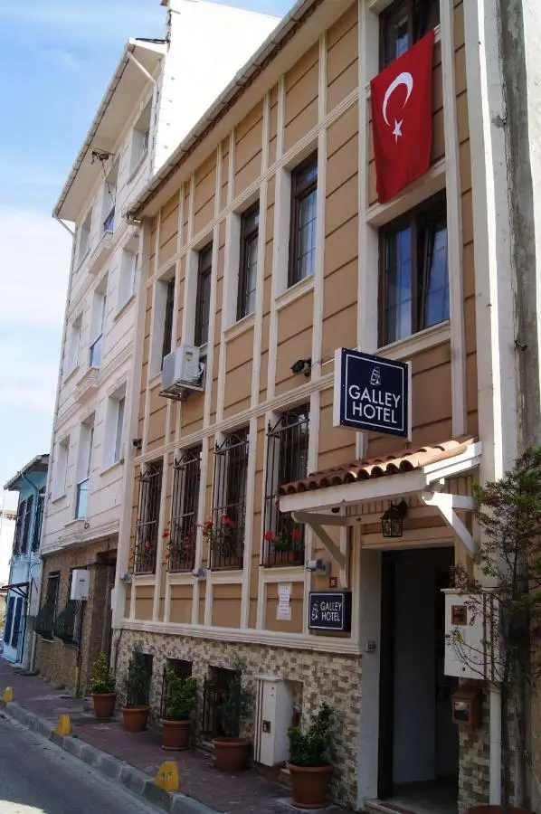 Galley Hotel
