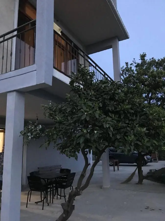15 Kviparosi Guest House
