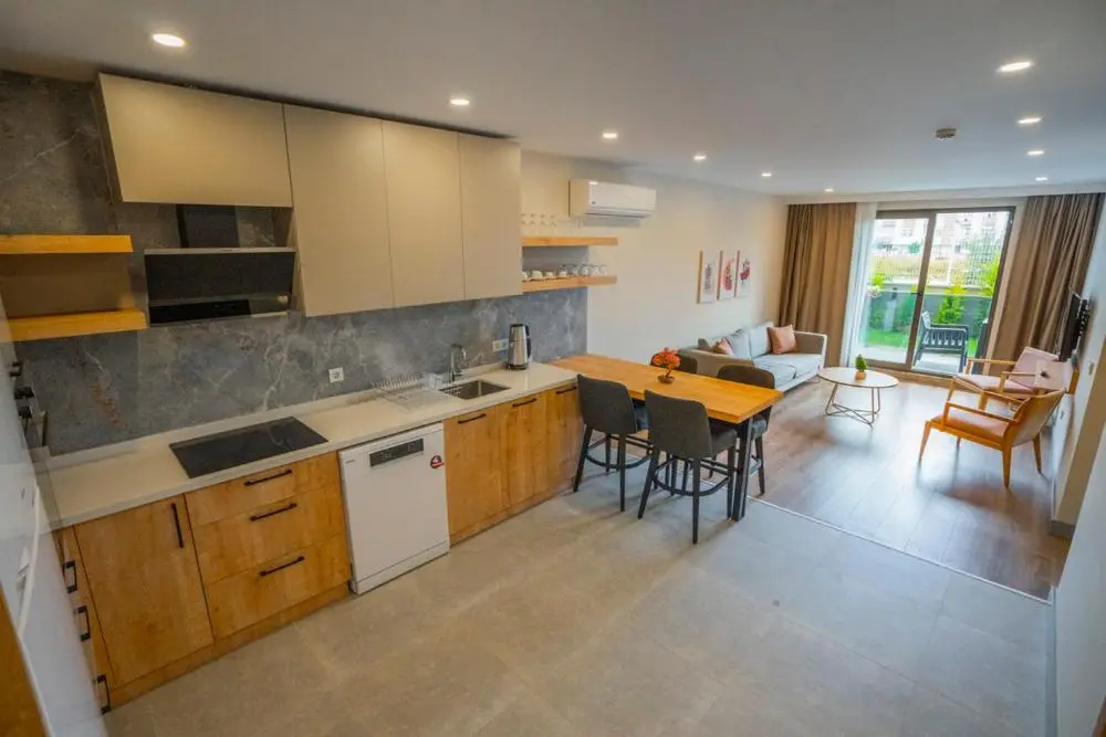 Letstay Marine Homes