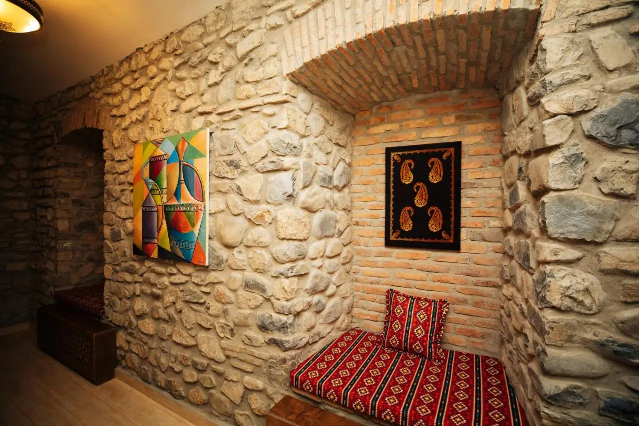 Art Hotel by ABAD Guest
