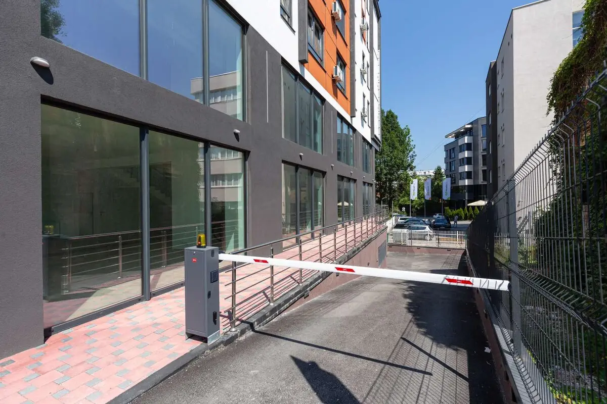 Cozy & Modern 1bedrom apartment-Fre garage parking