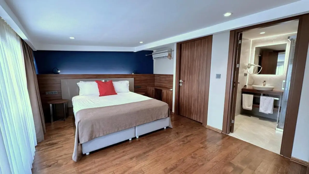 Snog Rooms & Suites