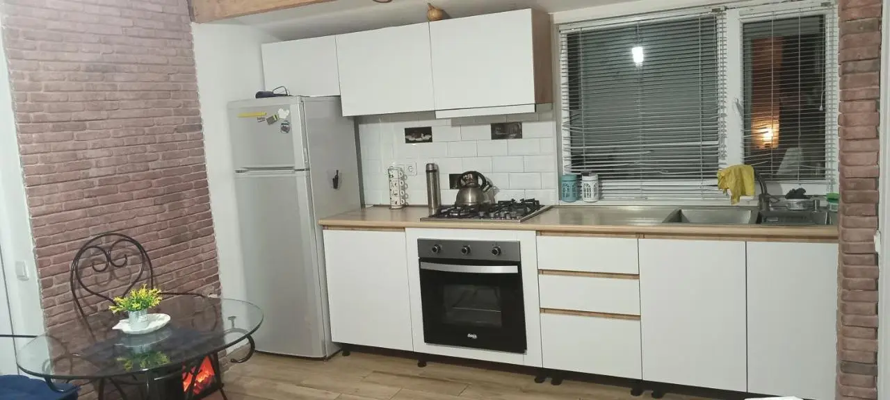 Tamara's apartment