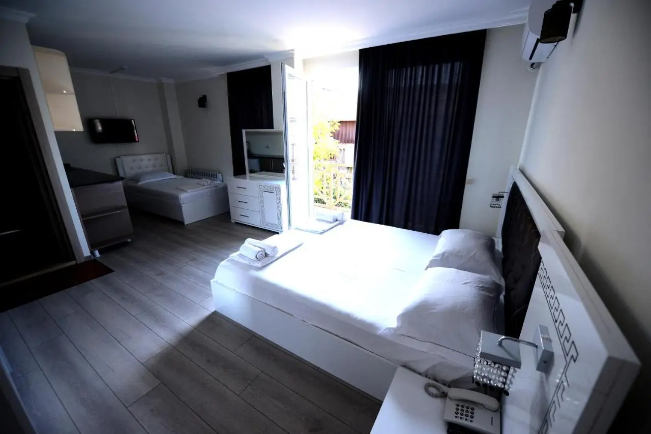Hotel Aristocrat Batumi