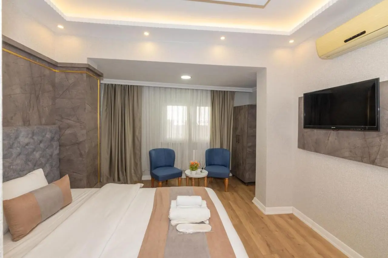 BiRAND SUiT HOTEL