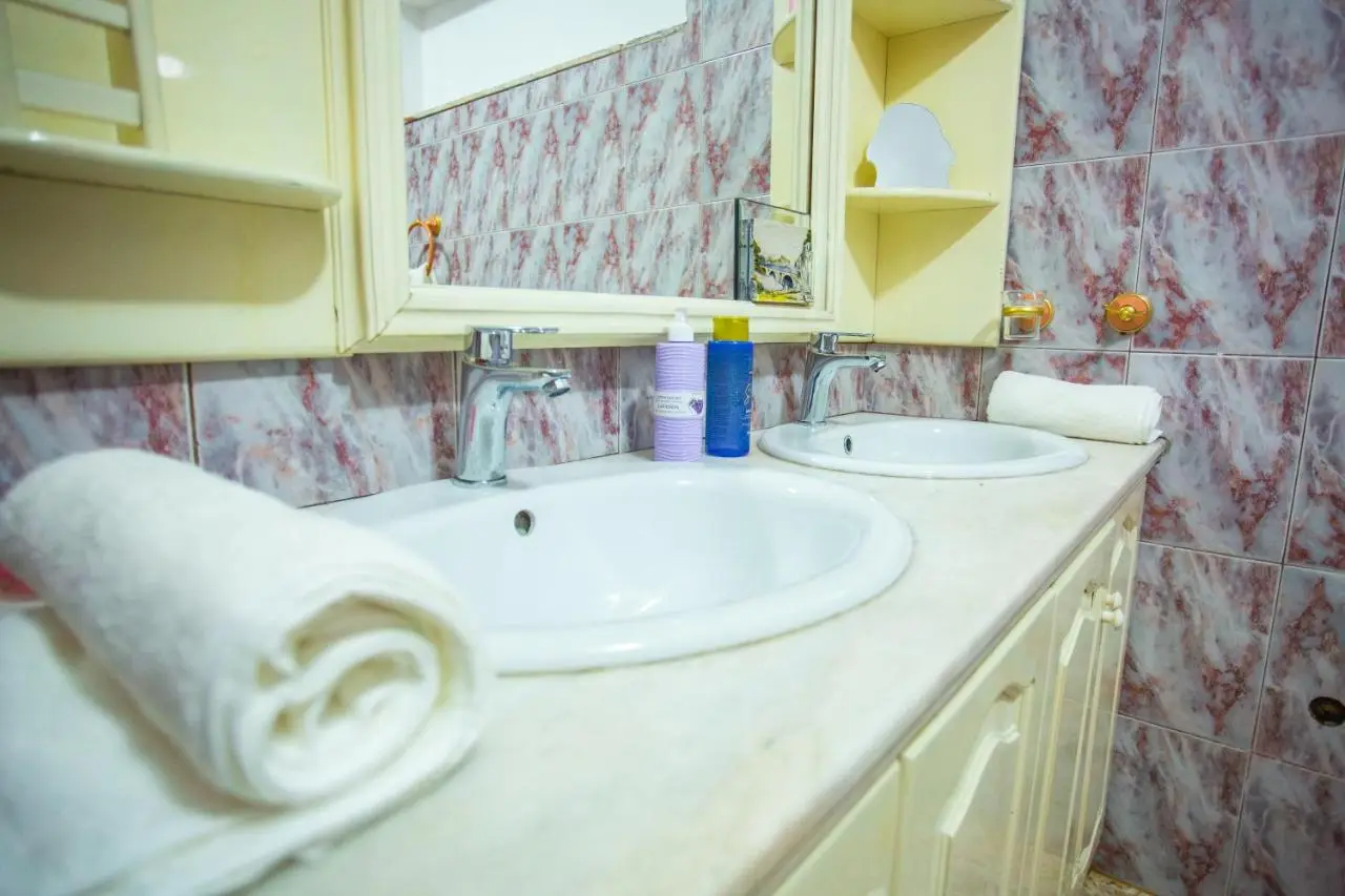 Klevi Apartment