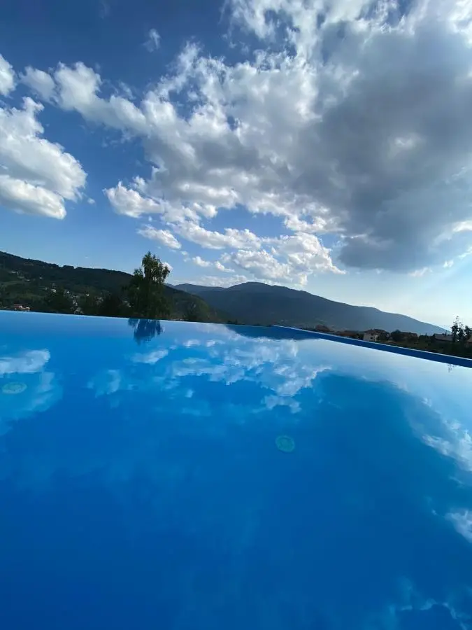 Villa Infinity