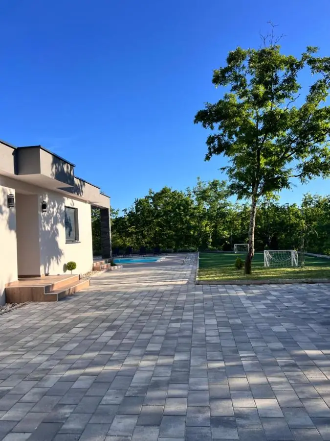 Luxury Villa Mojito