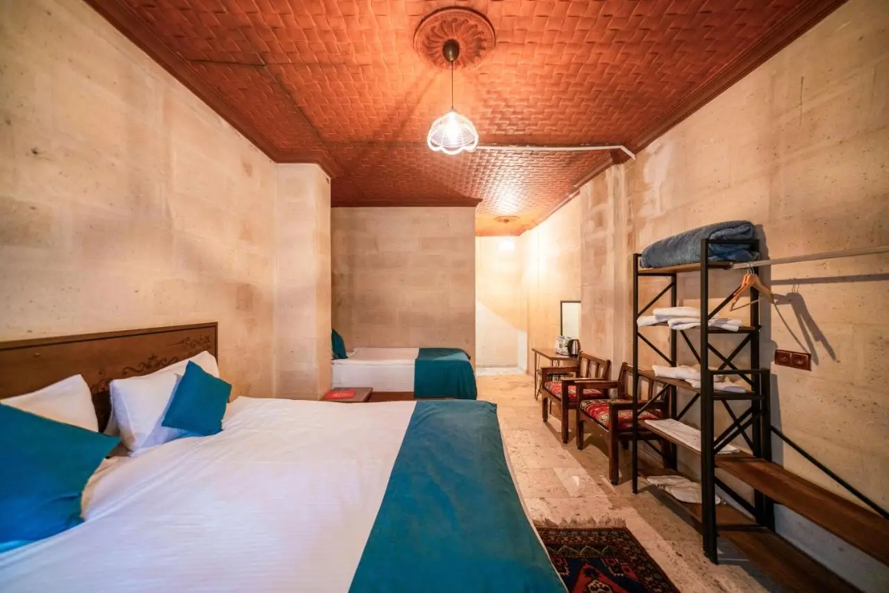 Azalea Terrace Cave Hotel