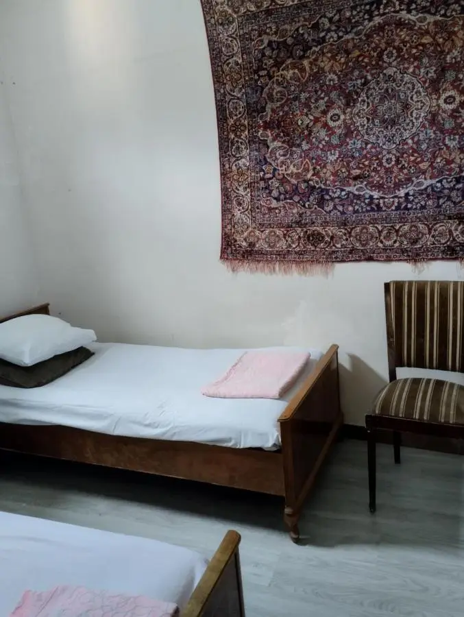 Eka,s hotel in ortachala