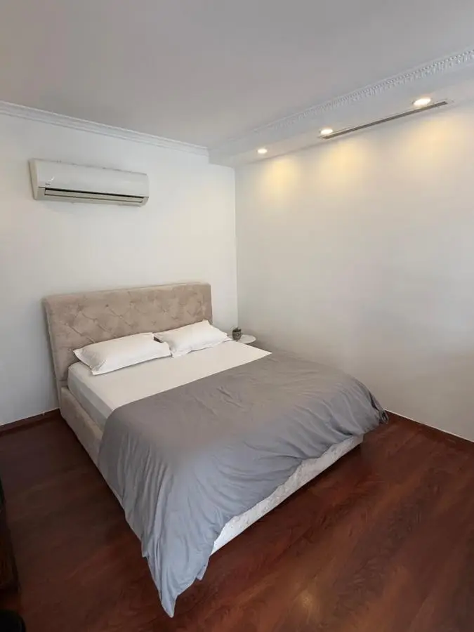 Studio in Bllok Tirana