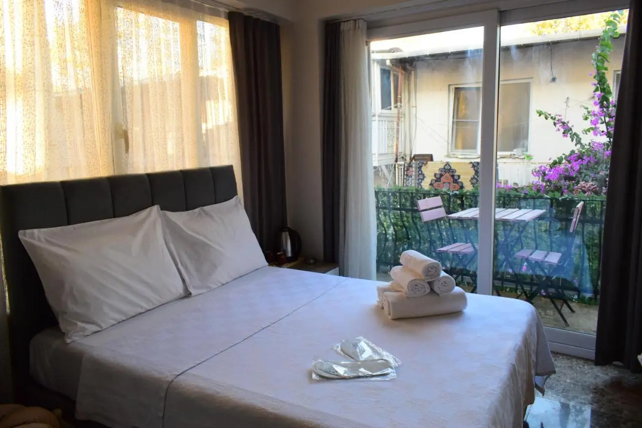 Büyükada Çarşı Pansiyon