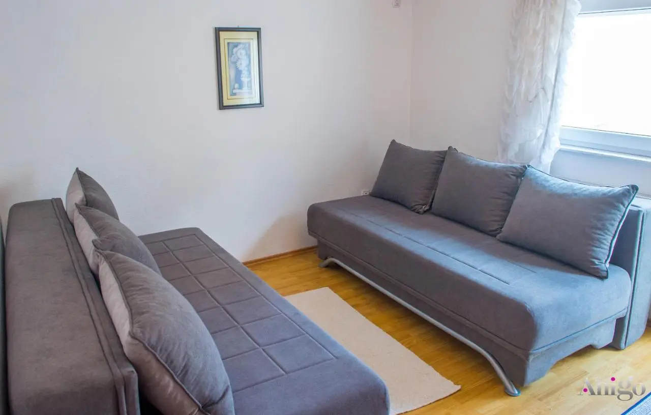 Apartment Ado