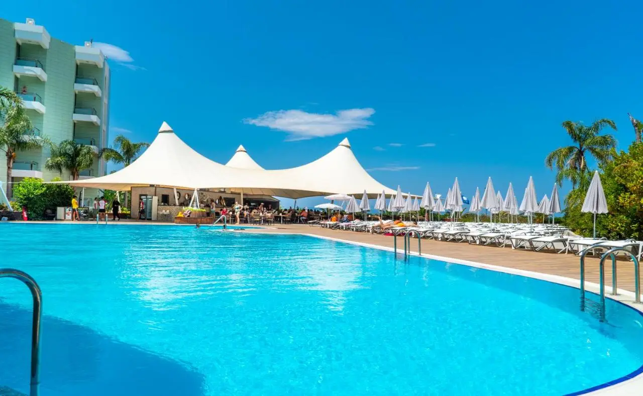 Grand Belish Hotel