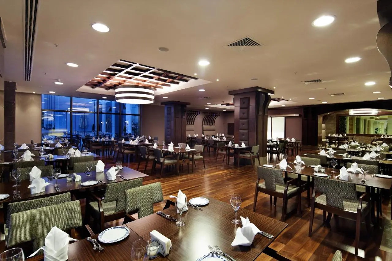 The Green Park Pendik