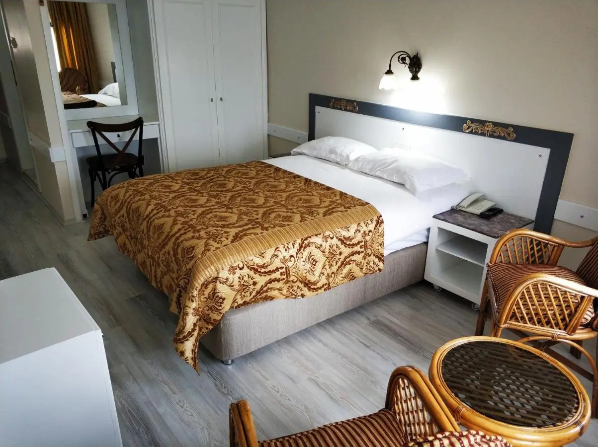 Hali Hotel