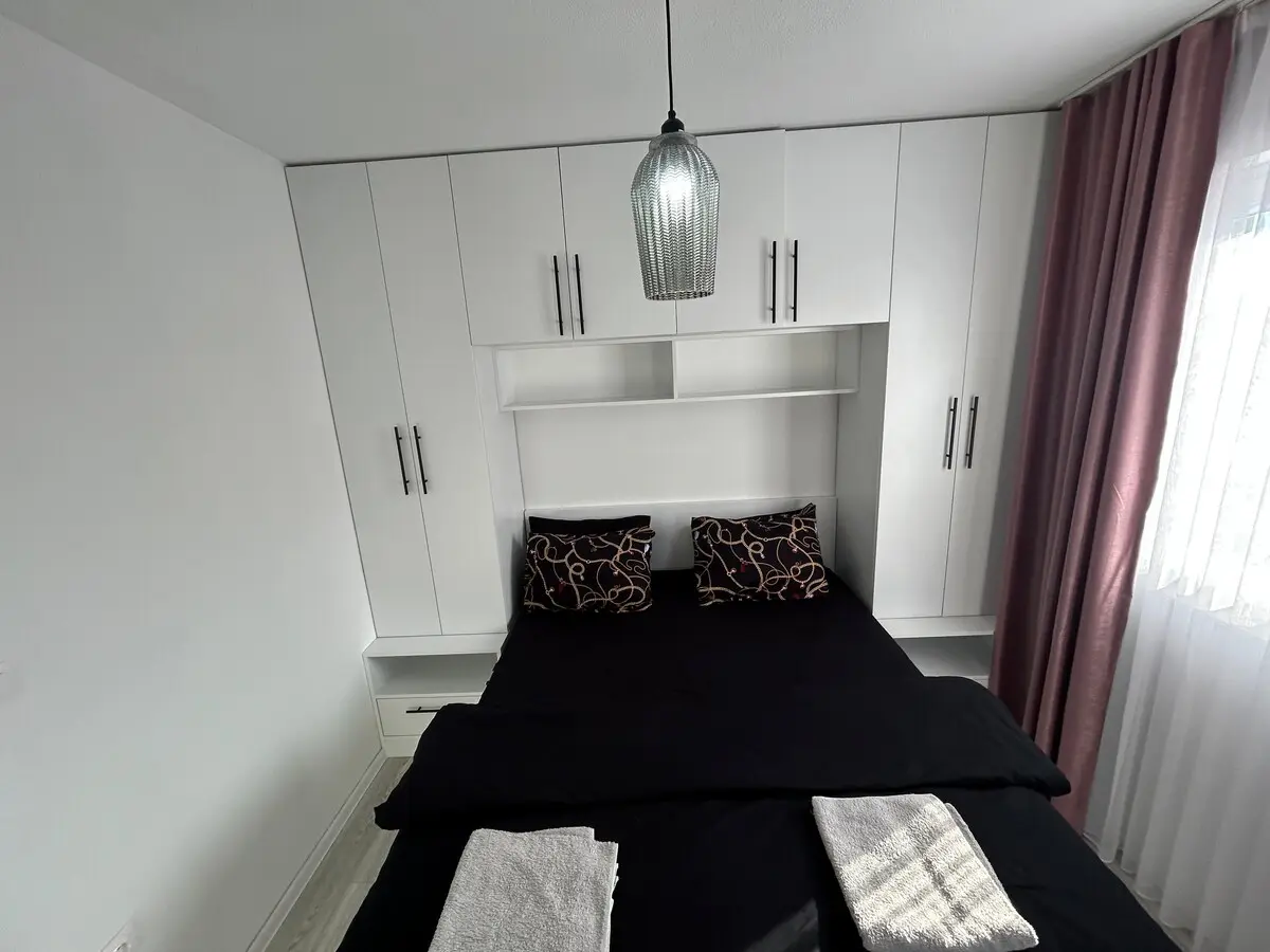 Apartment Sweet Holiday
