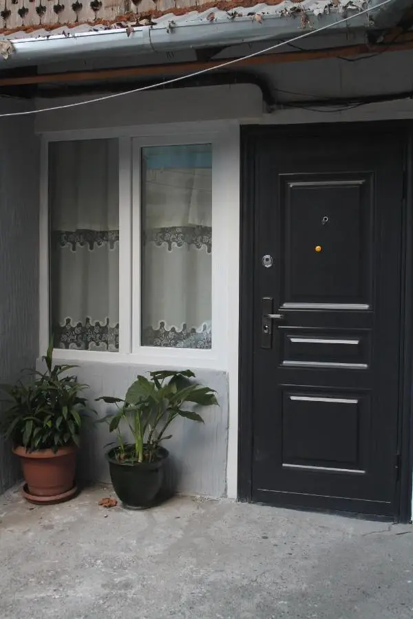 Sesili's Apartment