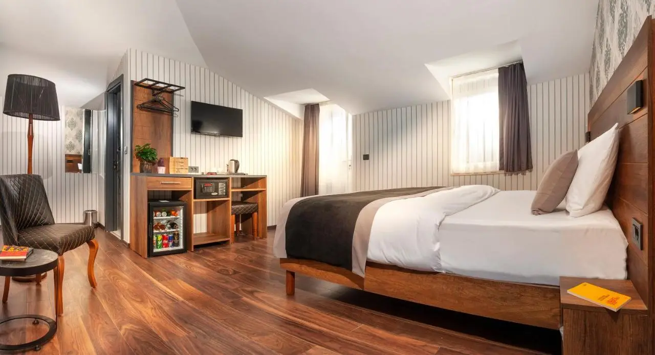 Hotel Bossuite Business