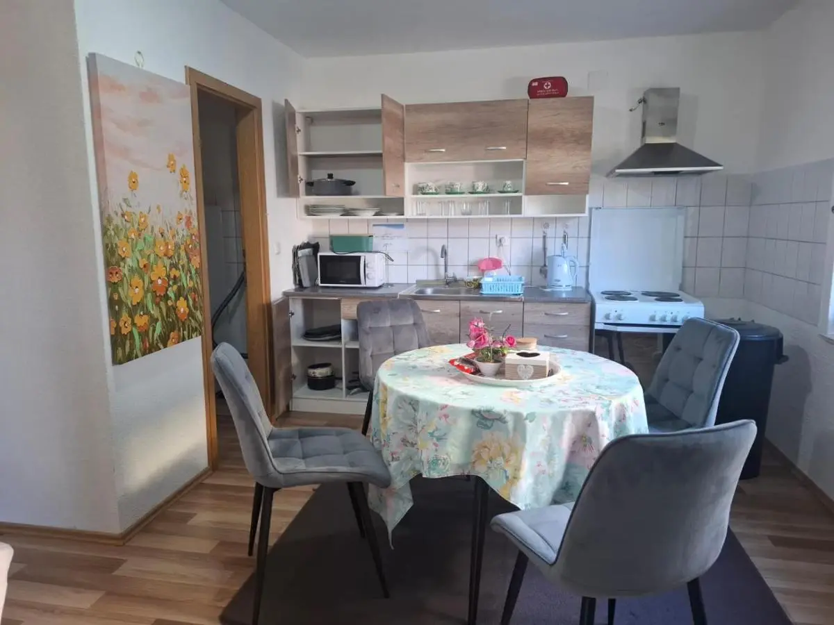 Apartment Maatoug