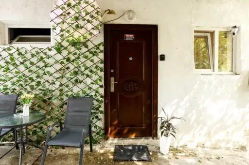 Kutaisi Heritage - Modern House in Historic District