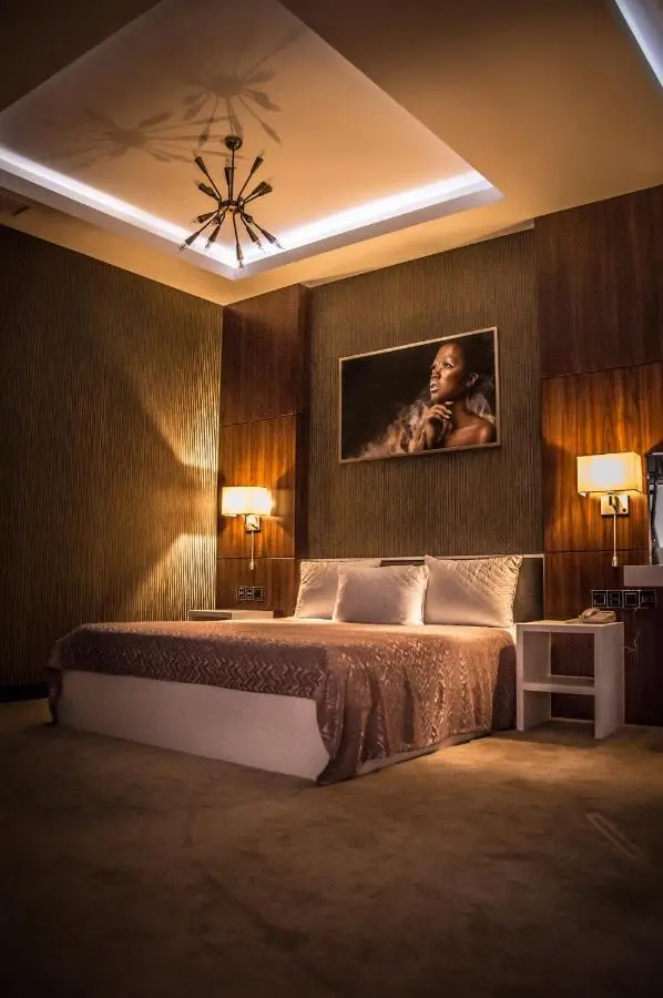 Hillmond Hotel