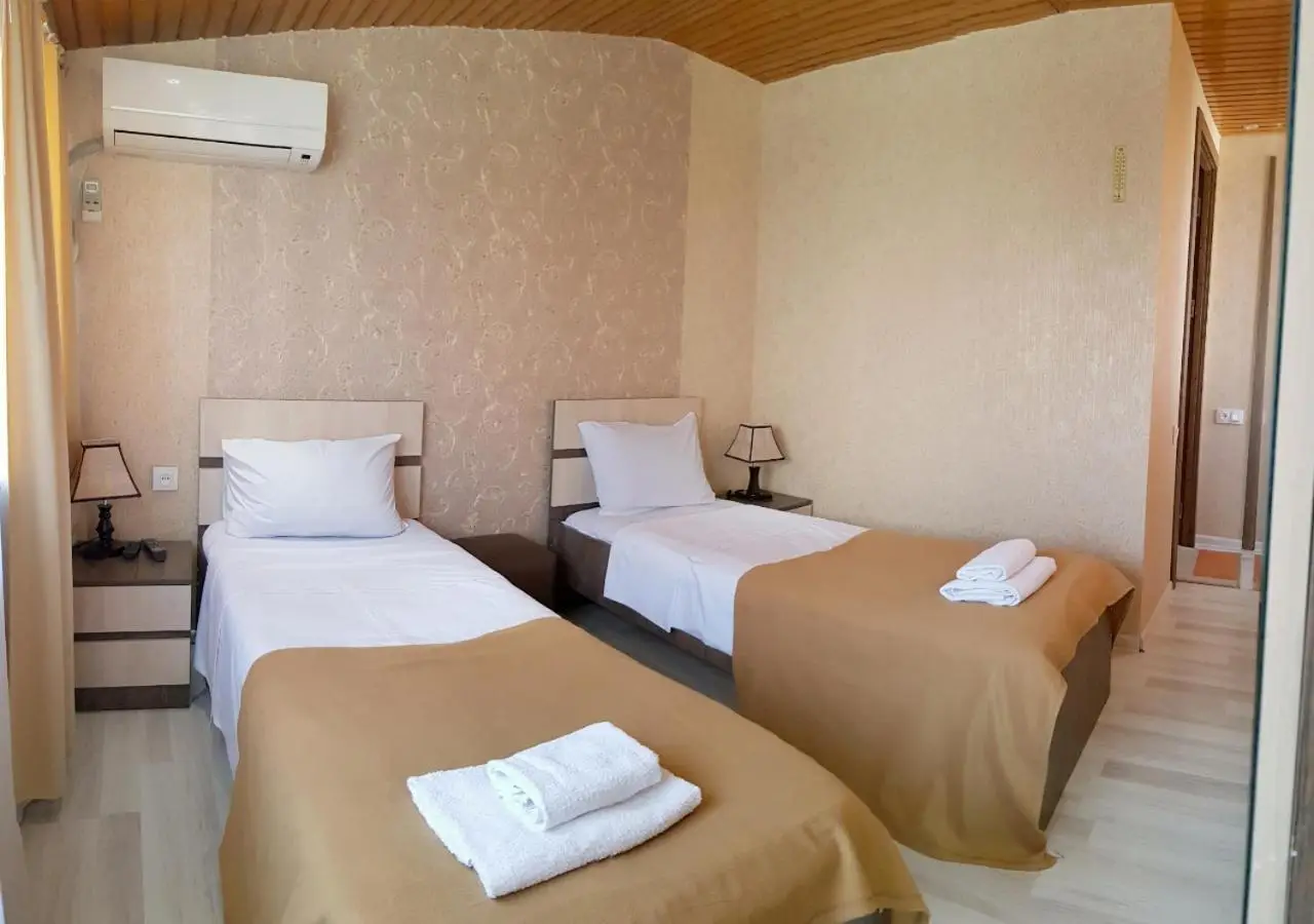 Bonus Hotel