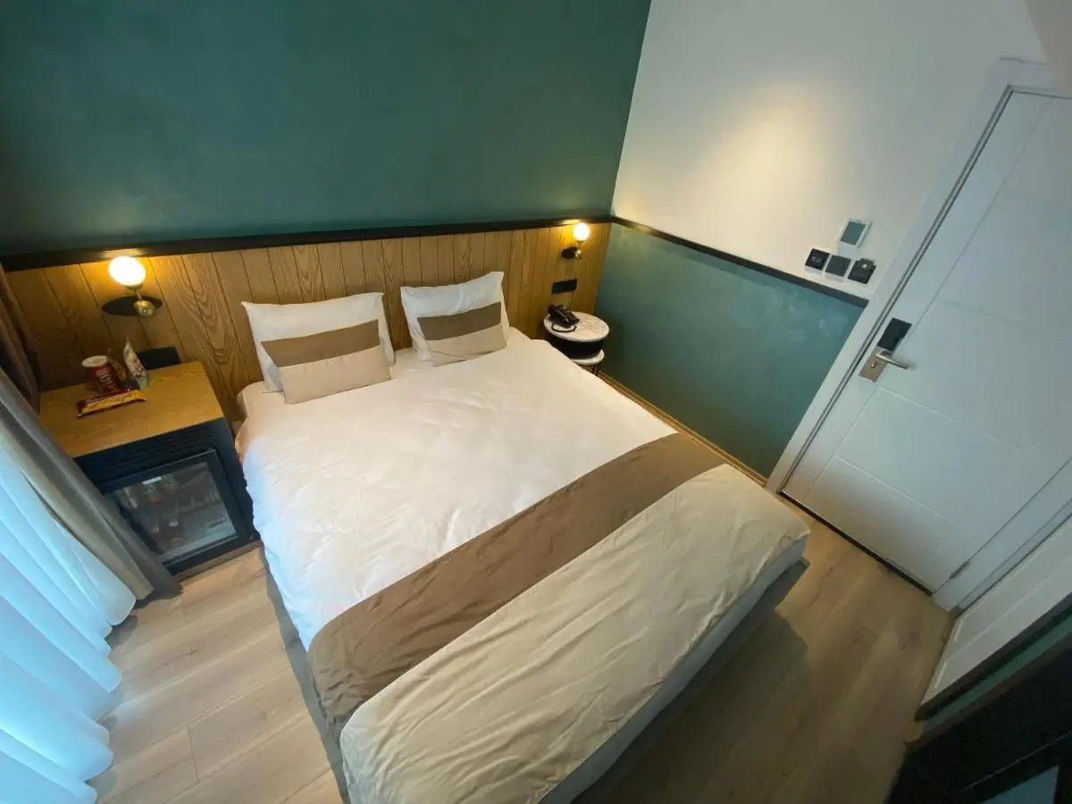 Fragments Hotel