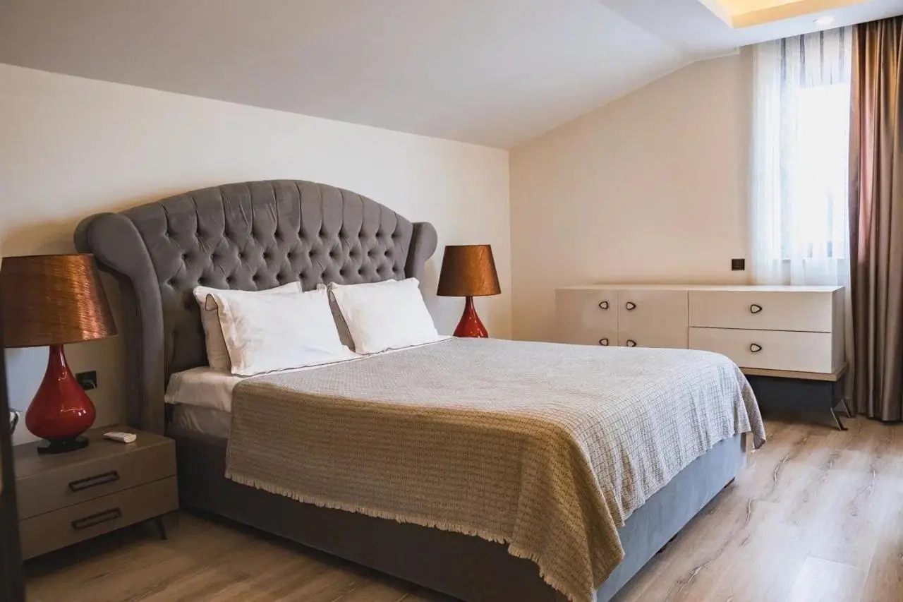 ONLY ONE Suites & Residences