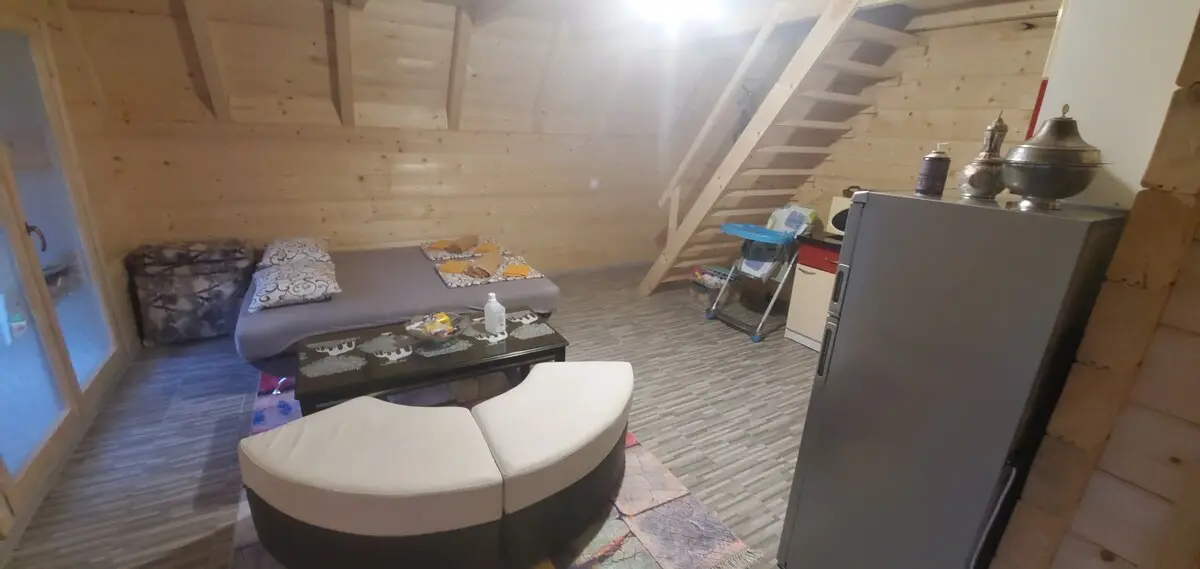 Wooden House Emy