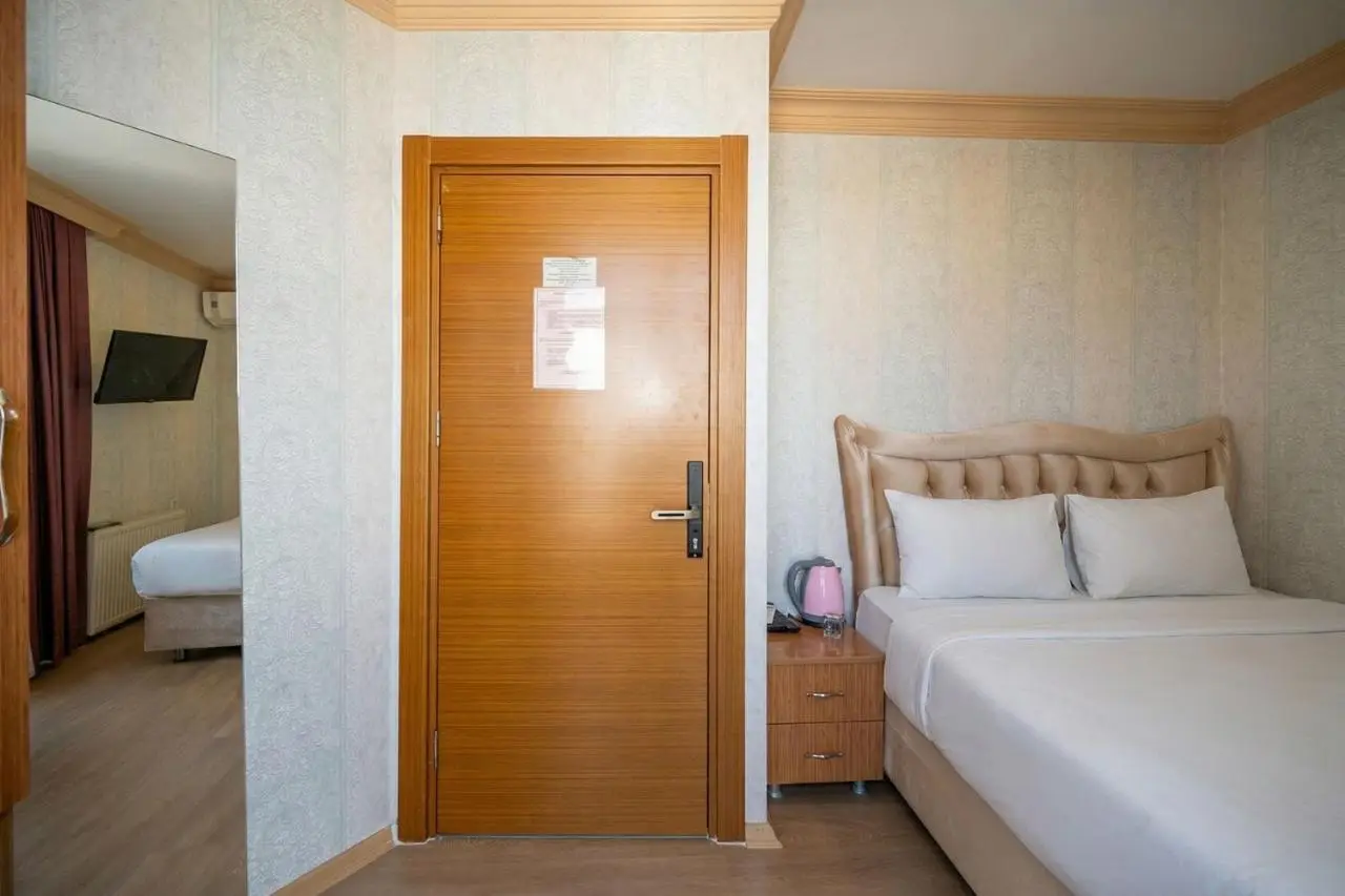 Maxwell Hotel