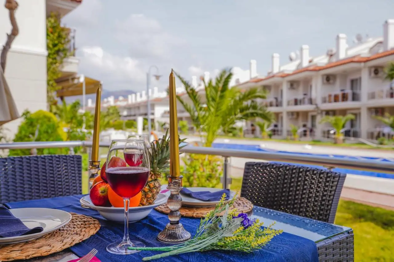 Sunset Beach Resort Aqua Lettings