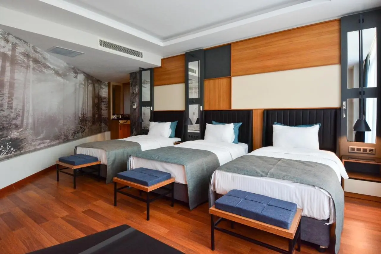 Expoist Hotel