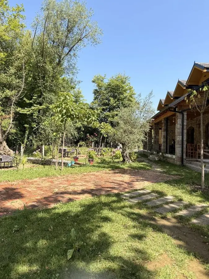 Bujtina Guri Hanit