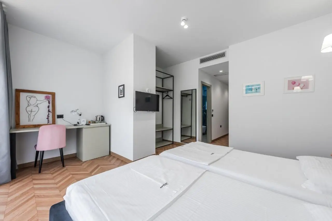 Polifonia City Loft - Hotel rooms Vlorë, Albania