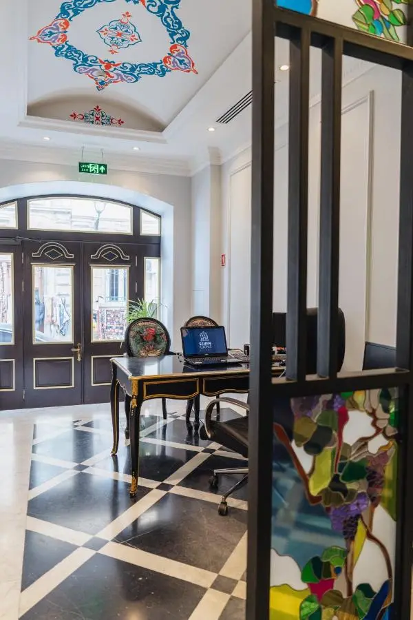 Seven Rooms Boutique Hotel