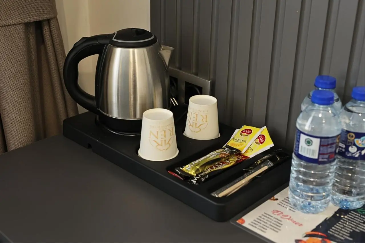 Ren Business Hotel