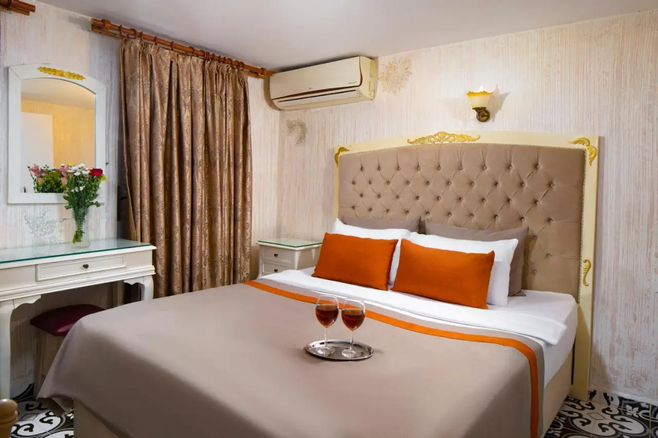 Alhambra Apart Hotel
