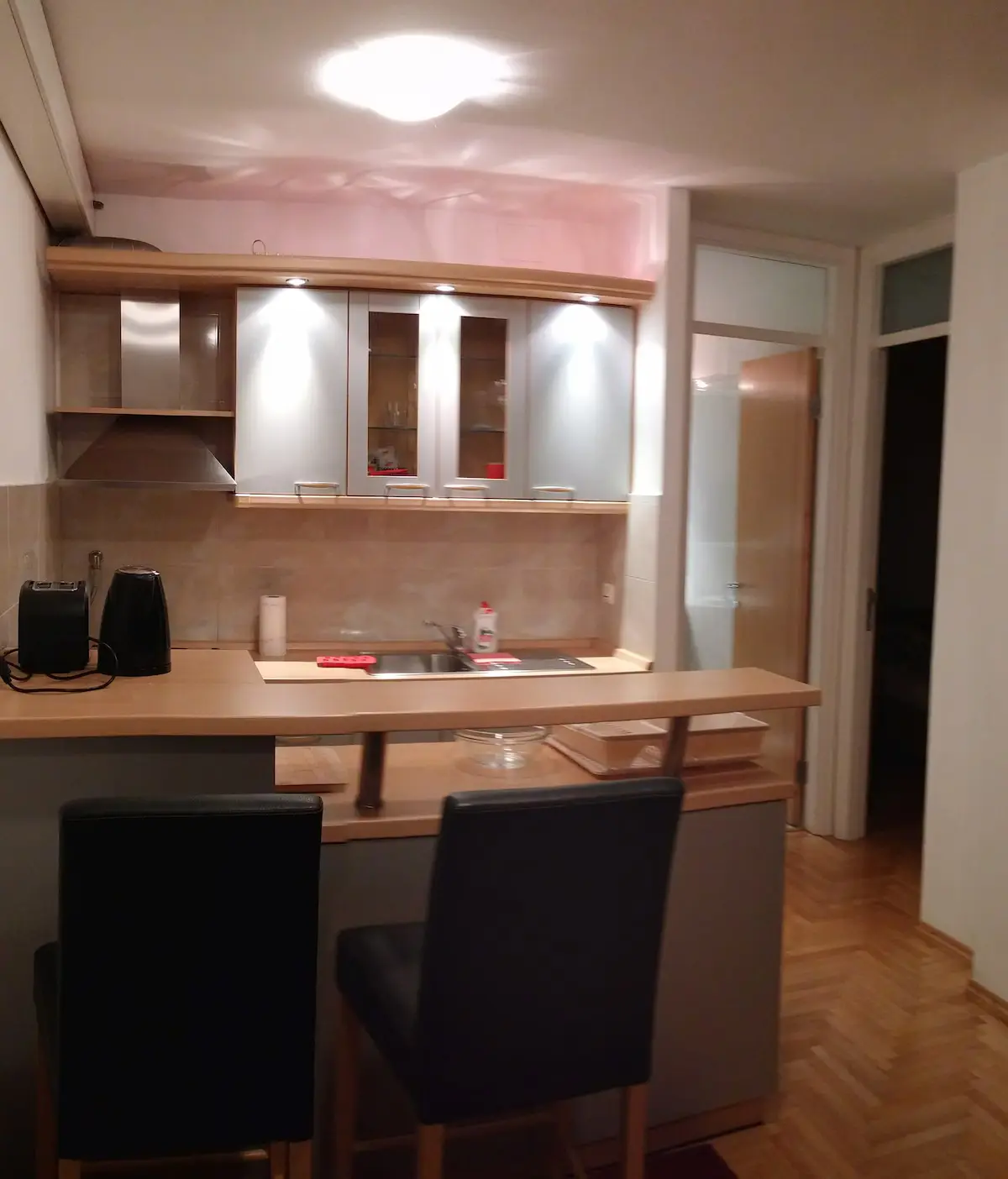 Apartment of Fine Arts!!